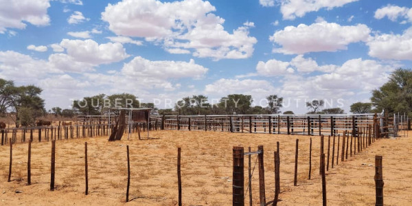 EXCEPTIONAL KALAHARI FARM FOR SALE IN NAMIBIA - HARDAP DISTRICT