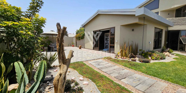 Sea View Luxury in Central Swakopmund.