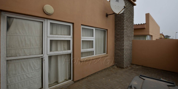 Lagoon, Walvis Bay, Neat Townhouse for sale