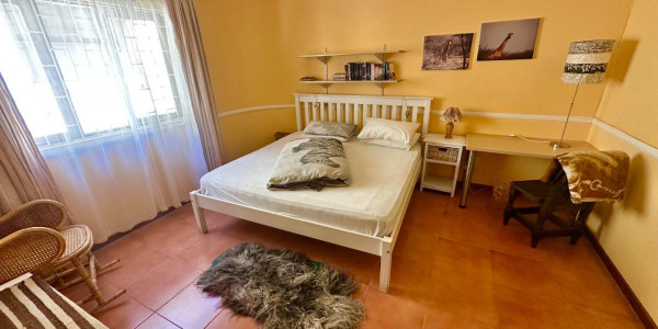 Guest House For Sale in Vineta