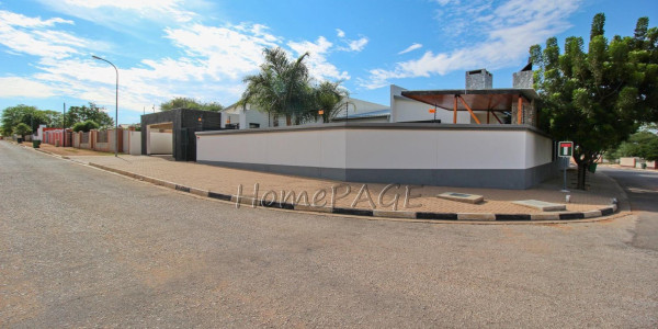 Otjiwarongo:  STUNNING, MODERN 4 BEDR HOME WITH FLAT is for sale