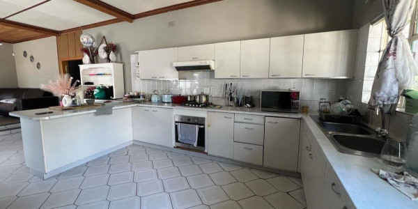 (Bargain) Beatiful Double Storey House  For Sale in ????Windhoek West