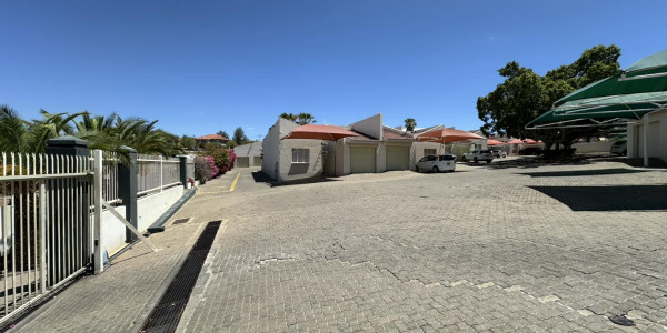 3 Bedroom Townhouse For Sale in Windhoek West