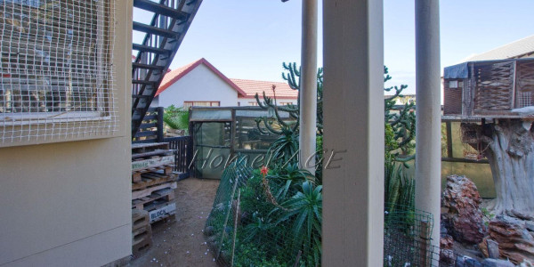 Swakopmund, Ext 8:  WELL KNOWN, WELL ESTABLISHED GUEST HOUSE for sale