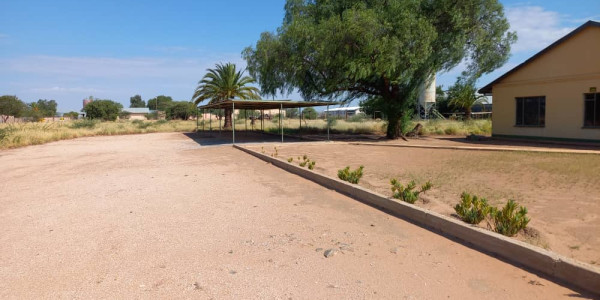 Huge Industrial property to let in Otjiwarongo