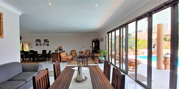 AUASBLICK - STUNNING AND SPACIOUS FAMILY HOME WITH MAGNIFICIENT VIEWS N$9million