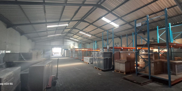 WAREHOUSES WITH GREAT LOCATION IN PROSPERITA