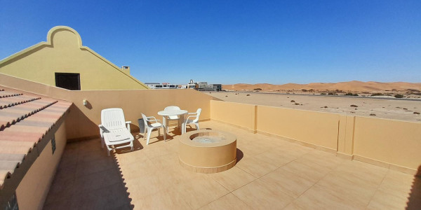 3 Bedroom Flat with Breathtaking Dune Views!