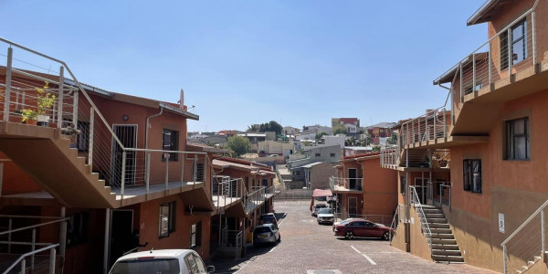 Beautiful Two bedroom flat for sale in Dorado Park