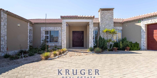 Lovely upscale home with meticulously designed interior for sale in Rossmund, Swakopmund! ????