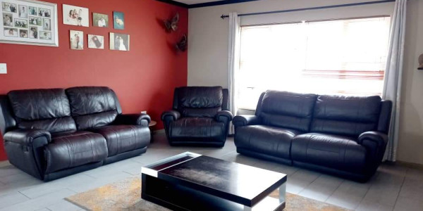 Oceanview, Swakopmund:  2 Bedroom Home with a 1 Bedroom Flat For Sale