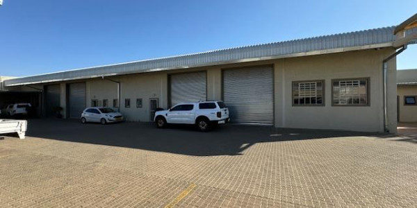 Large Warehouse Facility To Let