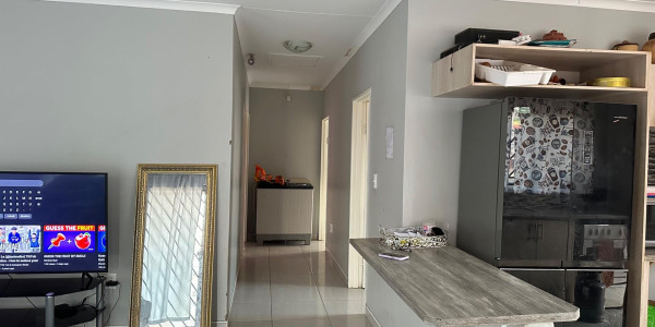 3 bedroom house available for sale in Orwetoveni, Otjiwarongo