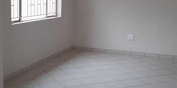 Windhoek Khomasdal, Ext. 10: Newly renovated 3 Bedroom house with 2 Flats is For Sale