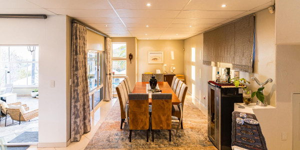 Discover Elegance: 6-Bedroom Ambassadorial Home in Klein Windhoek