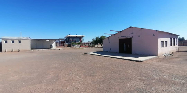 BUSINESS ZONED PROPERTY FOR SALE IN MARIENTAL
