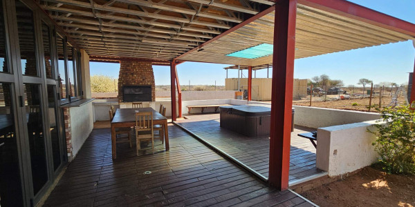 Luxurious Lodge Opportunity Near Windhoek