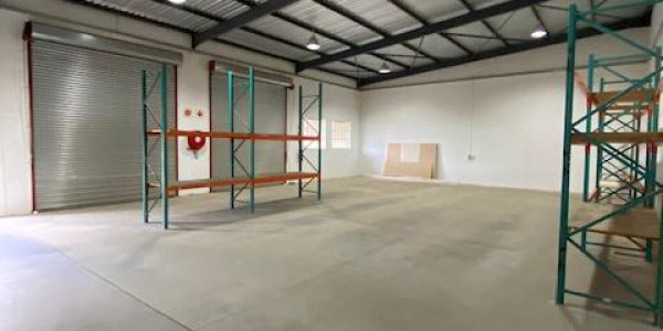 Large Warehouse Facility To Let