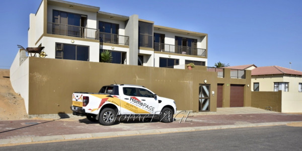 Dolphin  Beach, Walvis Bay:  High-Lying Home is for Sale