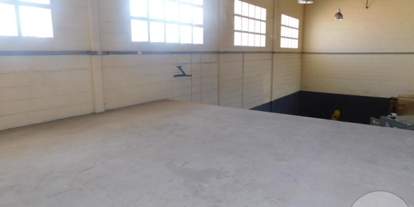 Industrial Unit in Secure Complex close to Megasave Sakopmund