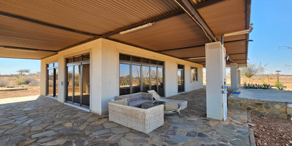 Luxurious Lodge Opportunity Near Windhoek