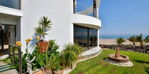 Dolphin Beach, Walvis Bay:  Exquisite BEACHFRONT Home is for Sale