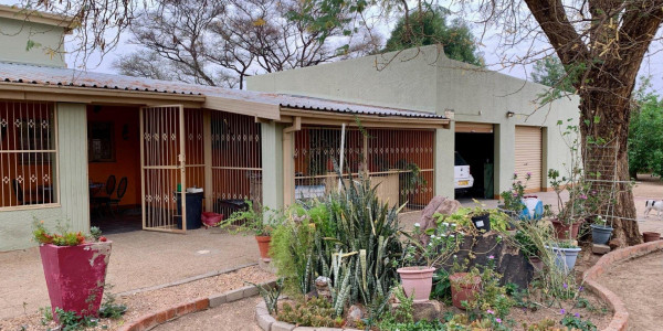 A Home of Character and Charm in Okahandja