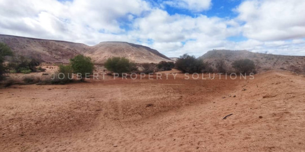 GORGEOUS LIVESTOCK / GAME FARM FOR SALE IN THE SOUTH OF NAMIBIA