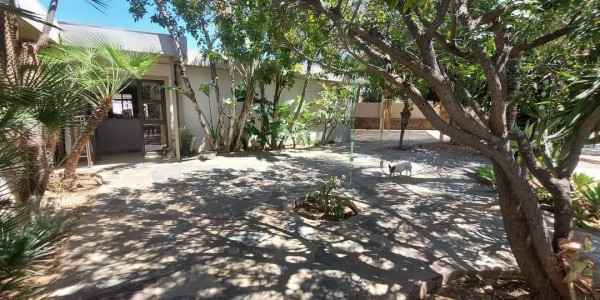 Pionierspark Gem: Spacious 4-Bed Home with Pool & Flat for N$3.9m!