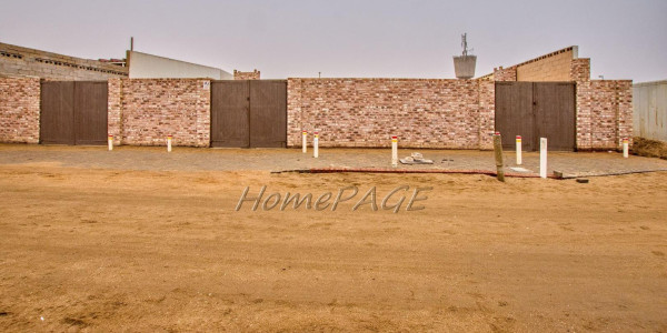 Henties Bay:  Plot with 3 flats is for sale