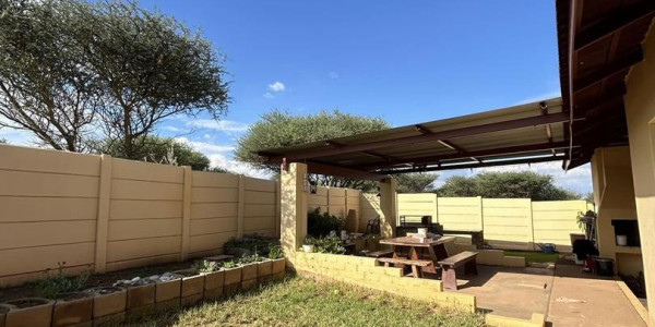 Nestled JUST outside Windhoek on the airport road, this plot could not be situated on a more prime location! Presented by Agent Melany.