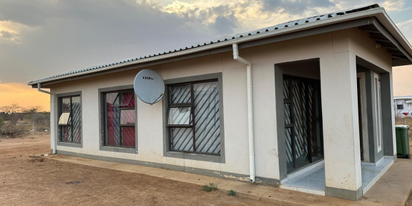 3 bedroom house available for sale in Orwetoveni, Otjiwarongo