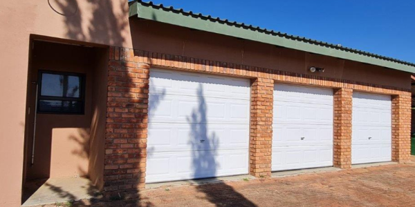 FOR RENT | AVAILABLE 15 DECEMBER 2024 | OUT OF NATURE ESTATE