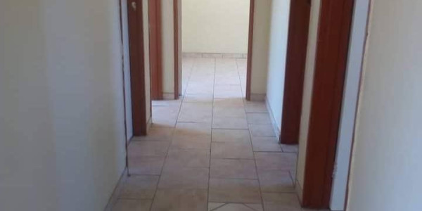 3 Bedrooms with extra flats for sale in Rehoboth