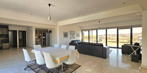 Stunning Nature Estate Home, 35km from Windhoek - Your Dream Home Awaits