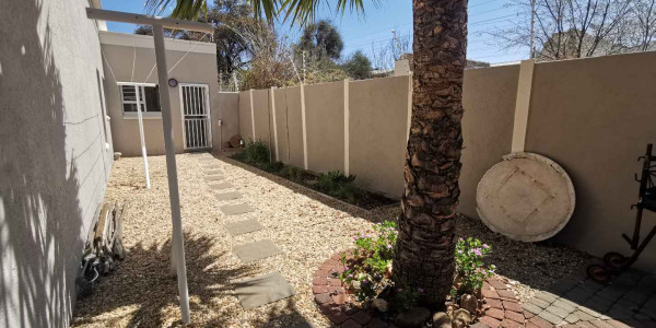 Modern townhouse for rent in Klein Windhoek