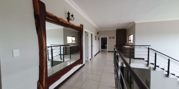 Luxurious Coastal Home with Flat for Sale in Henties Bay