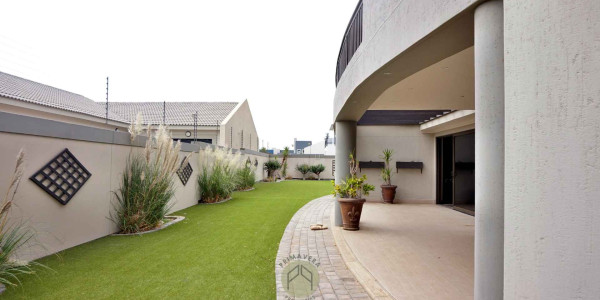 4 Bedroom Double-Storey House FOR SALE in Ocean View, Swakopmund