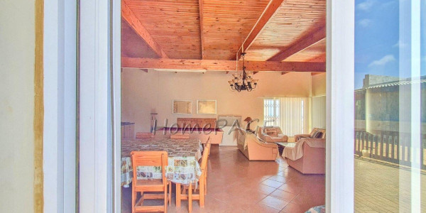 Ext 6, Henties Bay:  Home with 3 flats IN VERY GOOD AREA