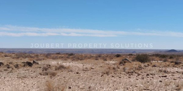 BEAUTIFULL HUNTING / LIVESTOCK / MINING FARM FOR SALE IN THE SOUTH OF NAMIBIA – ARIAMSVLEI DISTRICT