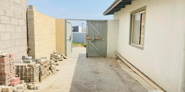 Beautiful family house for sale in Tamariskia, Swakopmund