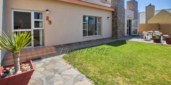 Long Beach, Walvis Bay: SPACIOUS 4 Bedr home is for sale