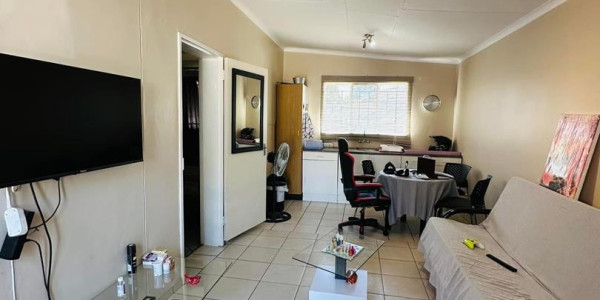 PioniersPark- For Sale- N$2 960 000