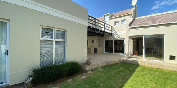 Spacious 4-Bedroom Gem with Top-Notch Security in Walvis Bay