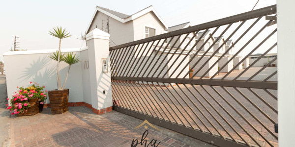 3 Bedroom Townhouse For Sale in Walvis Bay