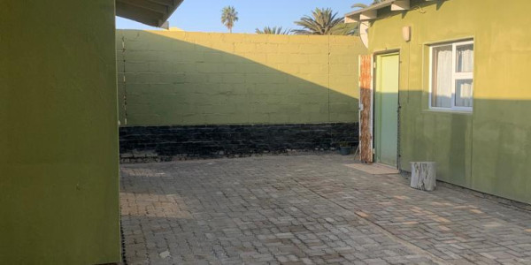 4 Bedroom Houise with a Flat For Sale Vineta Swakopmund