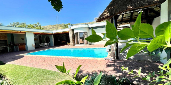 4 Bedroom House For Sale in Klein Windhoek