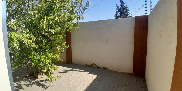 3 Bedroom House For Sale in Soweto-Luxury Hill