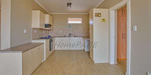 Vineta, Swakopmund: 2 Bedr unit for sale in Palm Court Retirement Village