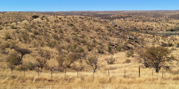 360 HECTARES FARM FOR SALE NEAR WINDHOEK